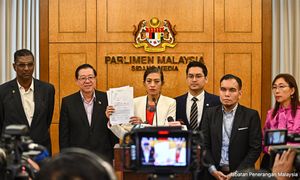 Sebut alat kelamin: Syerleena buat laporan polis ke atas Sanusi