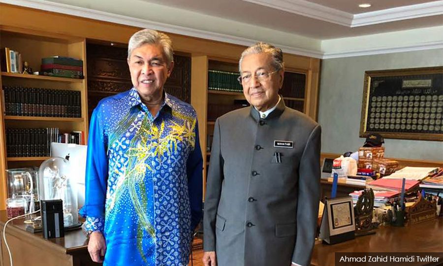 Saya tak sebut nama Dr Mahathir, kata presiden Umno