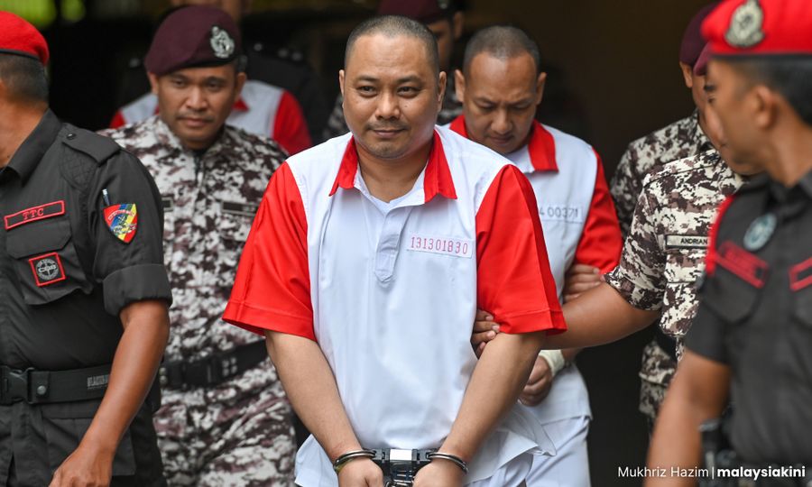 Dua pengikut 'Tuhan Harun' terlepas tali gantung