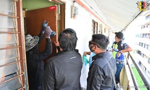 Bertahun tak bayar sewa, MBS tanggalkan pintu rumah pangsa