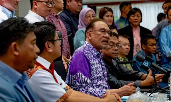 Anwar meets Harapan leaders to discuss national issues, Sabah polls