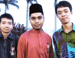 Ops Daulat - Mkini, KiniTV journalists conferred medals