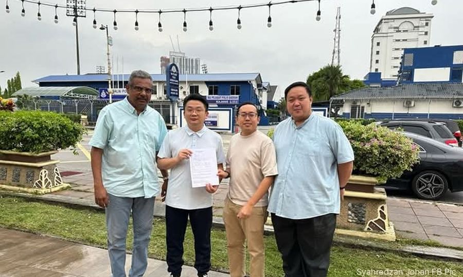 Pegawai timbalan menteri pendidikan lapor polis terhadap Ratu Naga