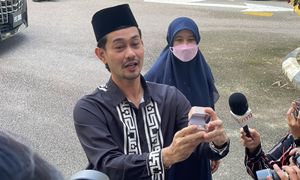 Diana buang cincin, bunga - Farid Kamil