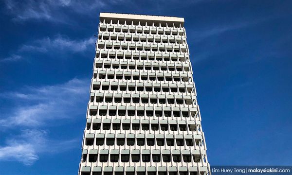YOURSAY | Mature democracies shun politicians with criminal charges  