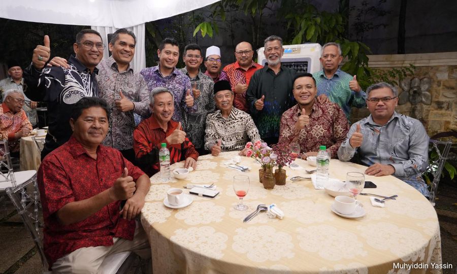 Dinner turns loyalty test, Wan Fayhsal says Muhyiddin allies compromised