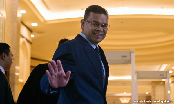 巫统取消革除议决，洛曼重新成为最高理事