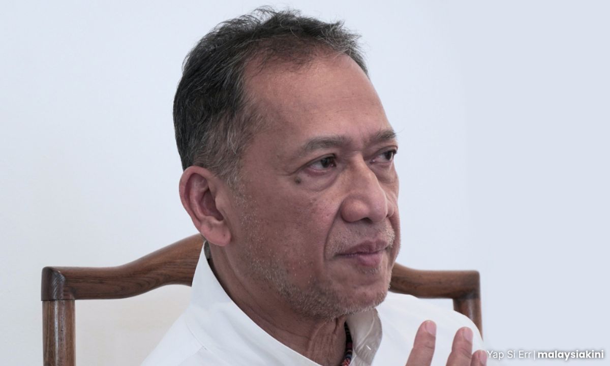 Nazri pans outgoing CJ for suggesting political interference in judiciary