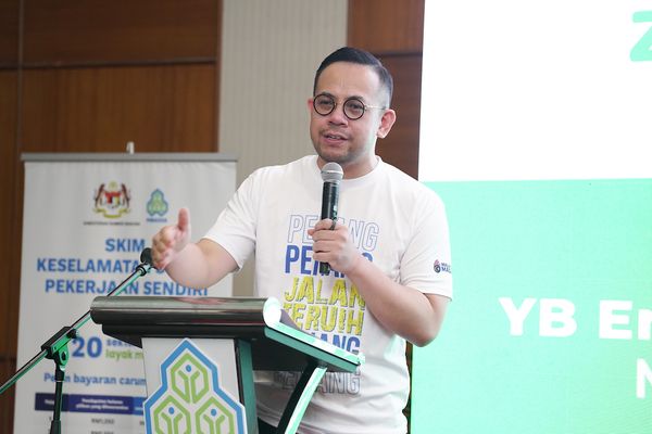 内阁顾及营运成本压力，暂免中小微企调高最低薪资