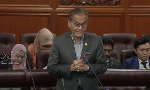 Smoking products bill: Dr Dzul offers 'a million apologies' over GEG failure