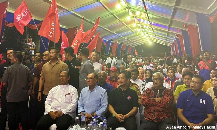 Muhyiddin's fatwa: Anwar urges voters to end PN chief's 'nonsense'
