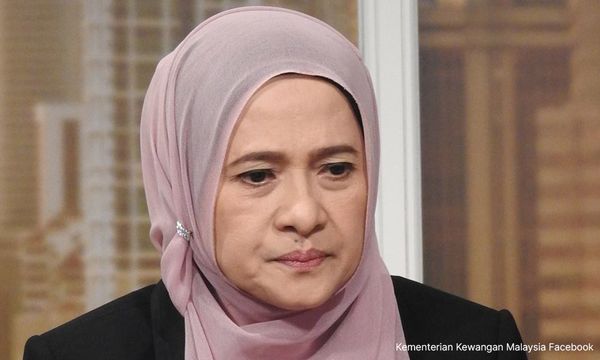 1MDB trial: Witness misleading with her silence, claims Najib’s lawyer