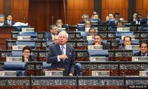 ‘Pinda perlembagaan untuk gugur segera kelayakan Najib sebagai MP’