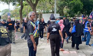 Lepas 5 hari jalan kaki, memo akhirnya sampai ke Putrajaya