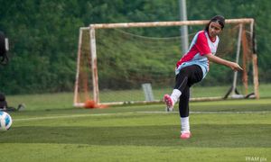 KOLUM | Memecahkan tembok patriarki bola sepak