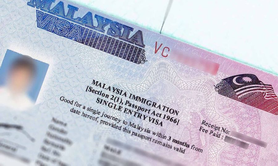 PM raises concern over foreigners misusing visas to run businesses