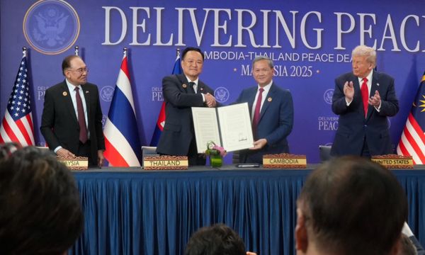 Thailand begins withdrawal of heavy weapons from border with Cambodia