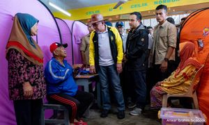 Govt to hold talks with banks to seek moratorium for flood victims
