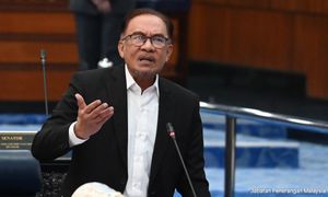 COMMENT | How ‘saviour’ Anwar abandons farmers