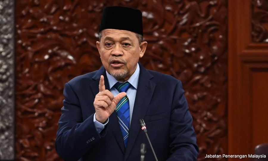 Shahidan insists PM should respond on equal allocation for opposition MPs 
