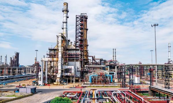 India refiners axe palm oil orders amid duty hike, price surge: Report