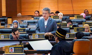 'Kemudahan bebas cukai Langkawi bukan untuk bantu orang kaya simpan kereta mewah'