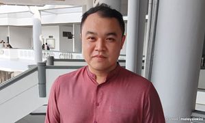 Can DAP's Kerk hold Ayer Keroh as 'Malay unity' faces Gerakan test?