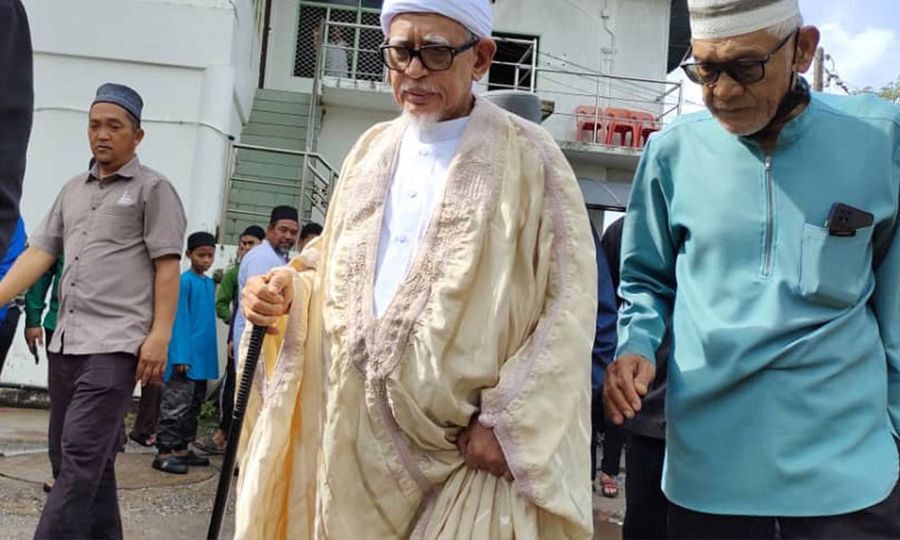 'Kehadiran di Dewan Rakyat tak sama macam ke sekolah'