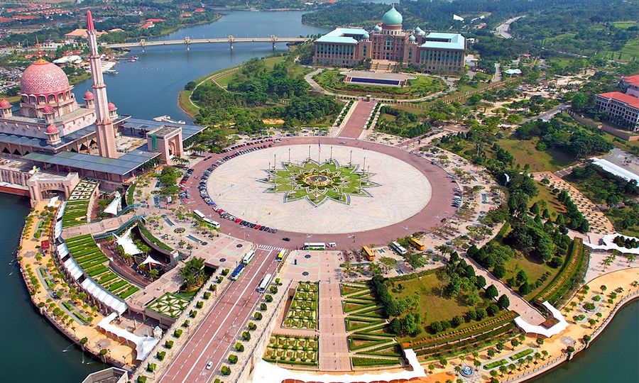 Banjir: Tiga masjid utama adakan solat hajat