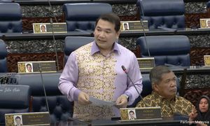 Eradicating hardcore poverty doesn't mean zero poverty: Rafizi