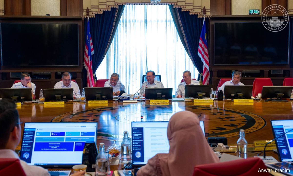 Cabinet performance is great, PM says while dismissing rift talks