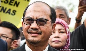 Idris sepatutnya akui kelemahan diri, kata Tengku Zulpuri