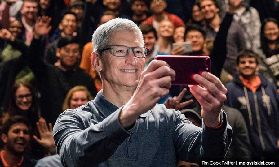 Apple potong 40% gaji CEO 