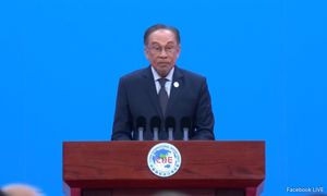 吁国际建设共享未来共同体，安华赞中国弃不公贸易手法