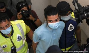 Celebrity preacher Da'i Syed gets 10 years jail, caning for rape