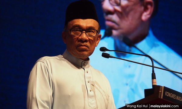 COMMENT | Are young Malaysians as ignorant as Anwar believes?
