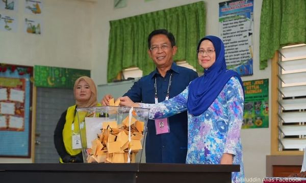 SNAPSHOT | 18.22pct turnout in N Sembilan as of 10am; cops probe Klang dog death incident