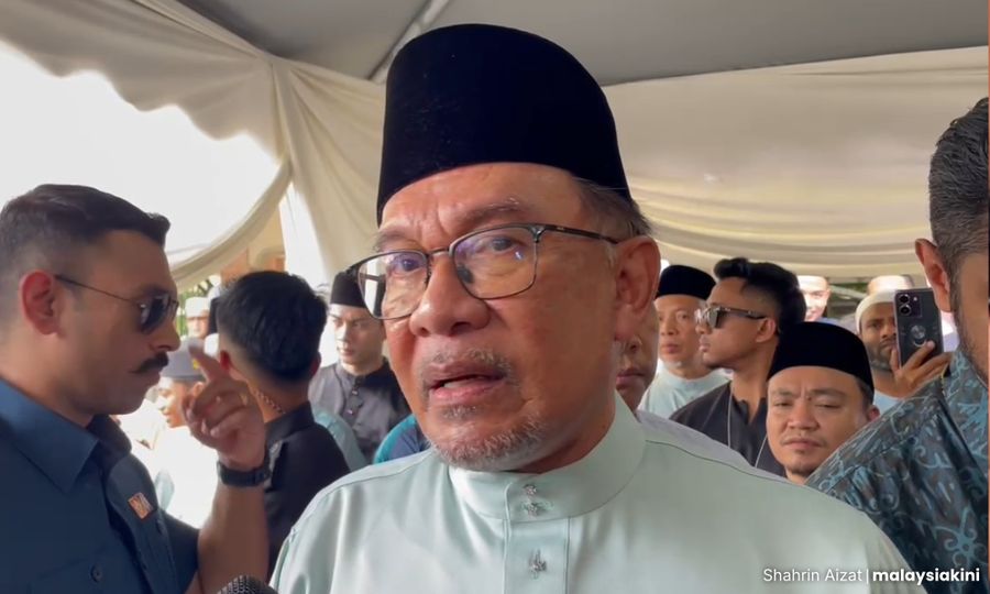 Anwar, Farhash, among K'tan award recipients 