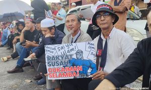 约百人赴倒安华集会，讥“万税爷”不知民间疾苦