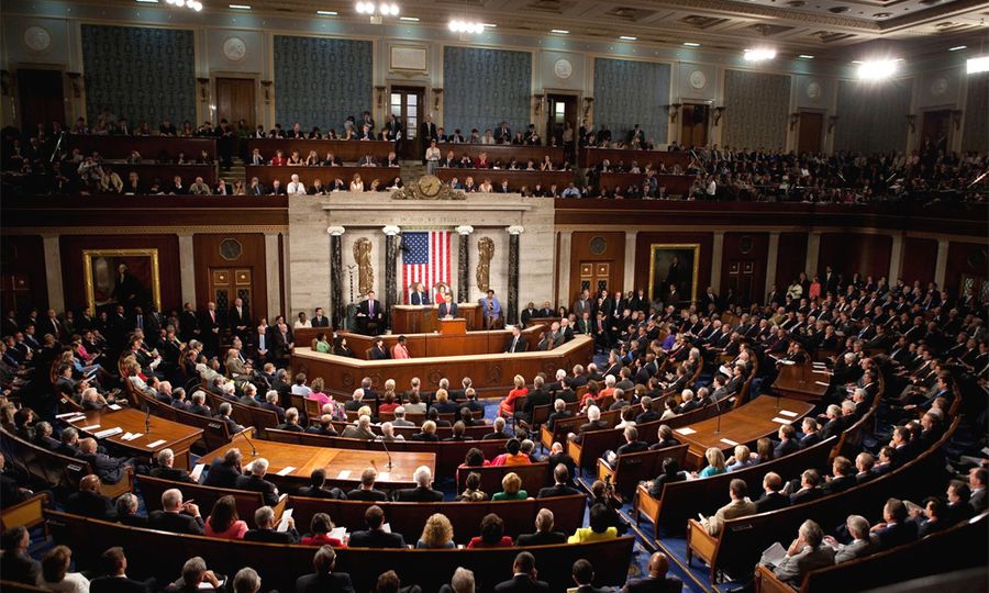 Ahli Demokrat perkenal resolusi untuk pecat Trump