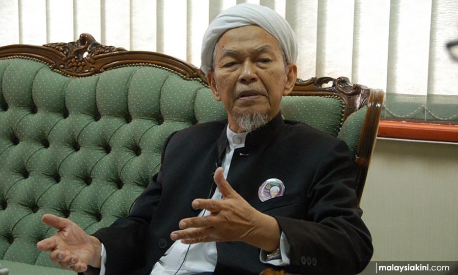 COMMENT | Nik Aziz: Revered leader of the people