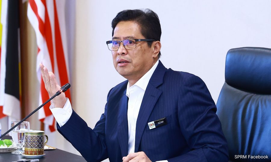 Wanita Warisan: Apa makna emoji ketawa pada berita Azam Baki?