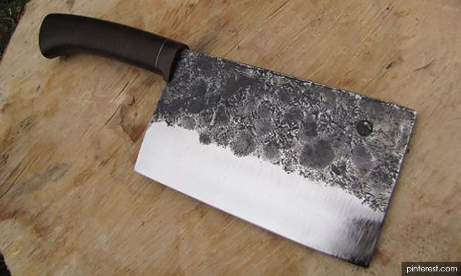 Penyanyi keluarkan parang lepas tuan rumah ajak bincang isu tunggakan