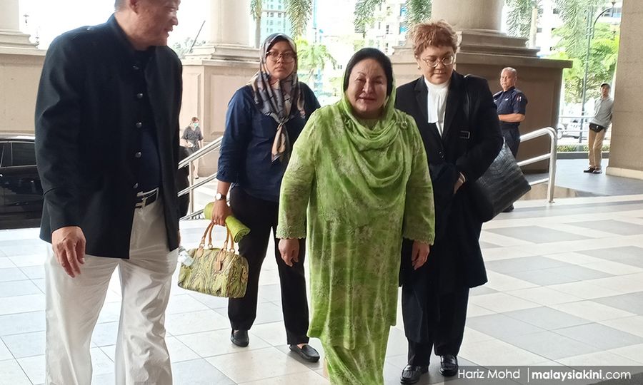 Mahkamah tolak rayuan Rosmah cabar kes rasuah solar