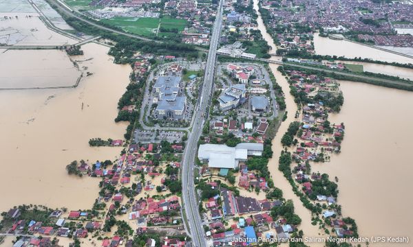 Banks roll out flood relief aid for affected customers
