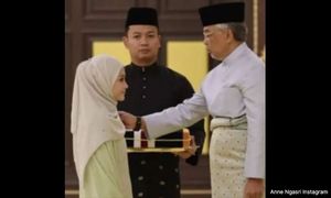 Agong kurnia darjah kebesaran pada Anne Ngasri