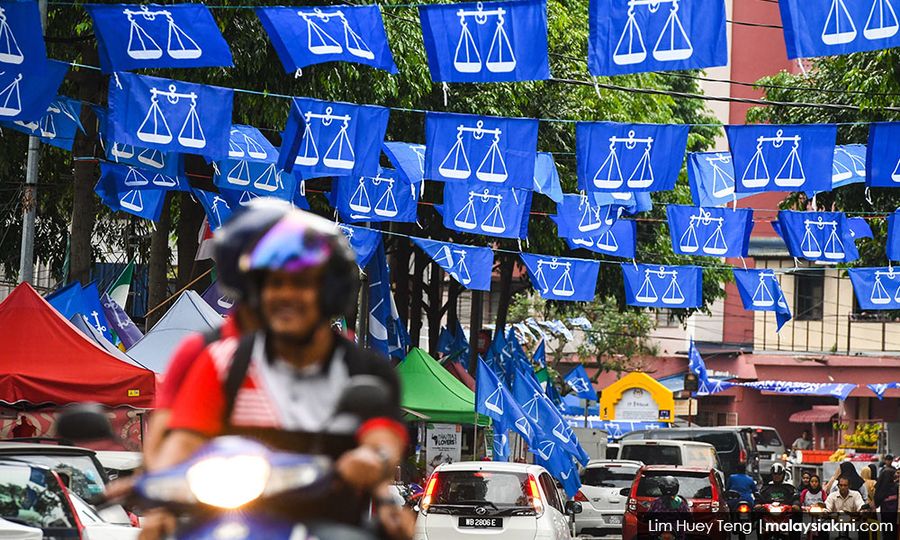 Right move for Umno to retain 'dacing' in polls - analysts 