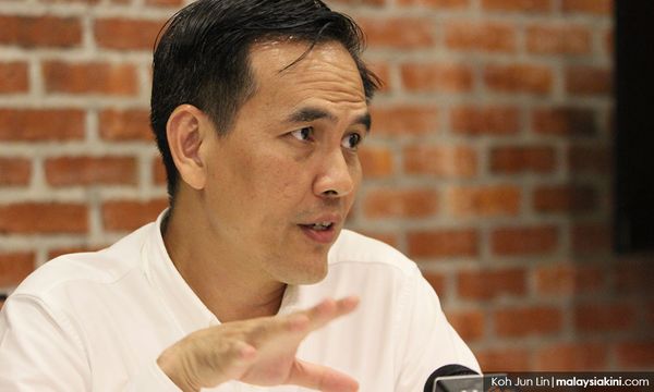 Fee for QR code payments: Lawmaker wants BNM intervention