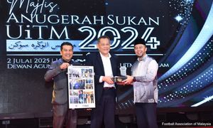 UiTM beri Anugerah Jasamu Dikenang pada Hamidin
