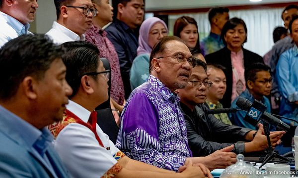LETTER | Time for Anwar to appoint MCA, MIC to cabinet?